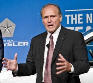 Chrysler CEO Bob Nardelli: "Hands off, Fiat"