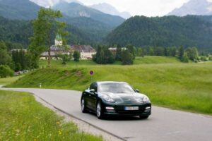 Hit launch control on the 2010 Porsche Panamera and onlookers will likely see little more than a blur as you blast off.