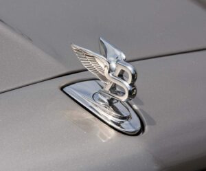 One thing never changes: the Bentley Flying "B" hood ornament adorns the 2011 Mulsanne.
