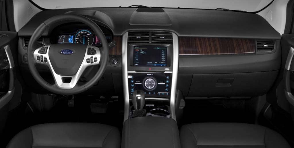 Ford Edge 2011. The interior of the 2011 Ford