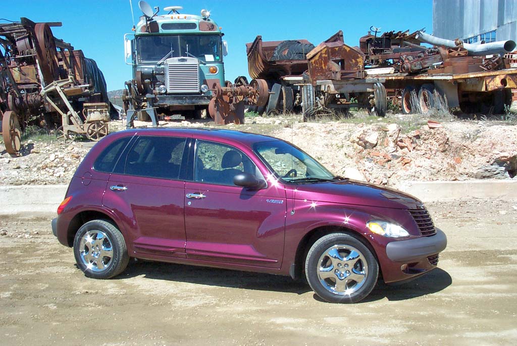 Heading for the automotive rust heapthe last PT Cruiser rolls off the 