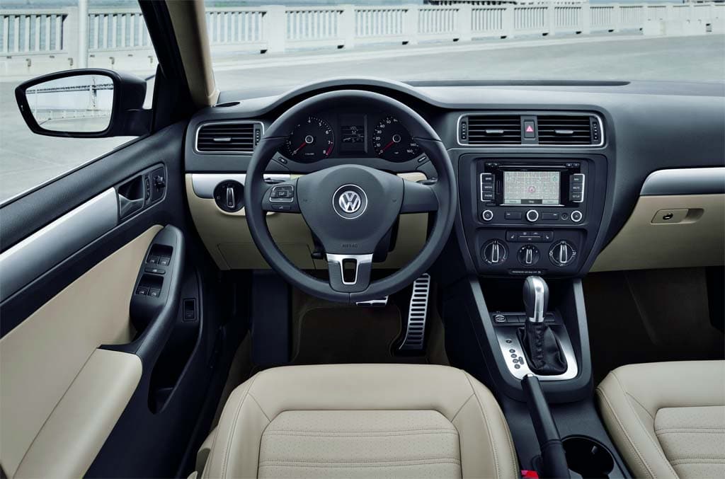 Volkswagen Jetta 2000 Interior. The overall interior is