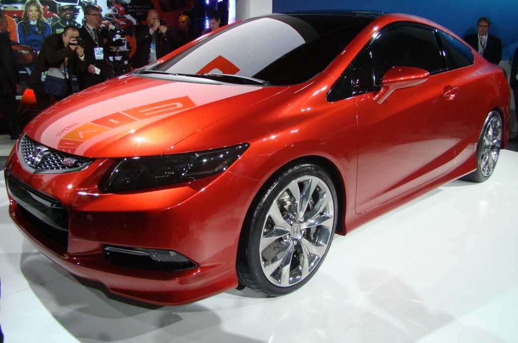  launch of the new Civic acknowledges Honda's top US executive