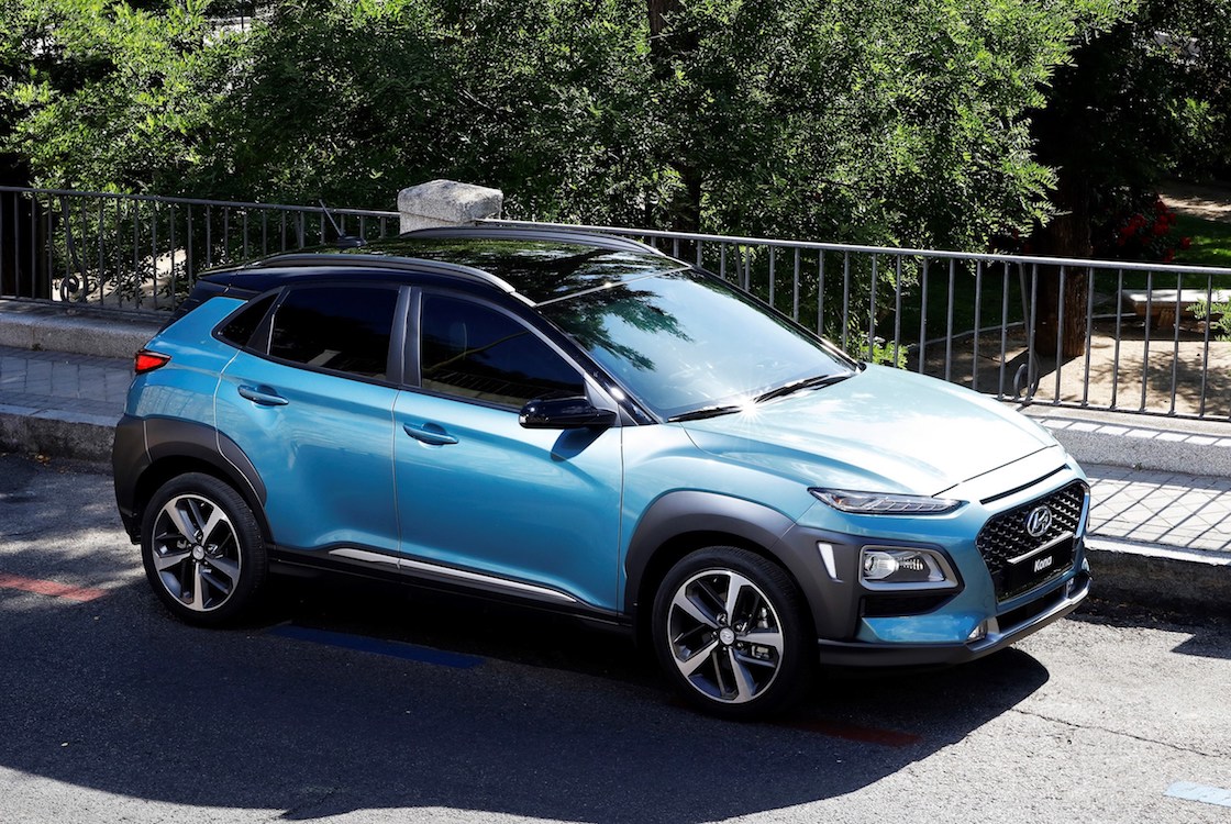 hyundai kona cuv compact suv market booming rolls entry thedetroitbureau latecomer remedy aims problem help