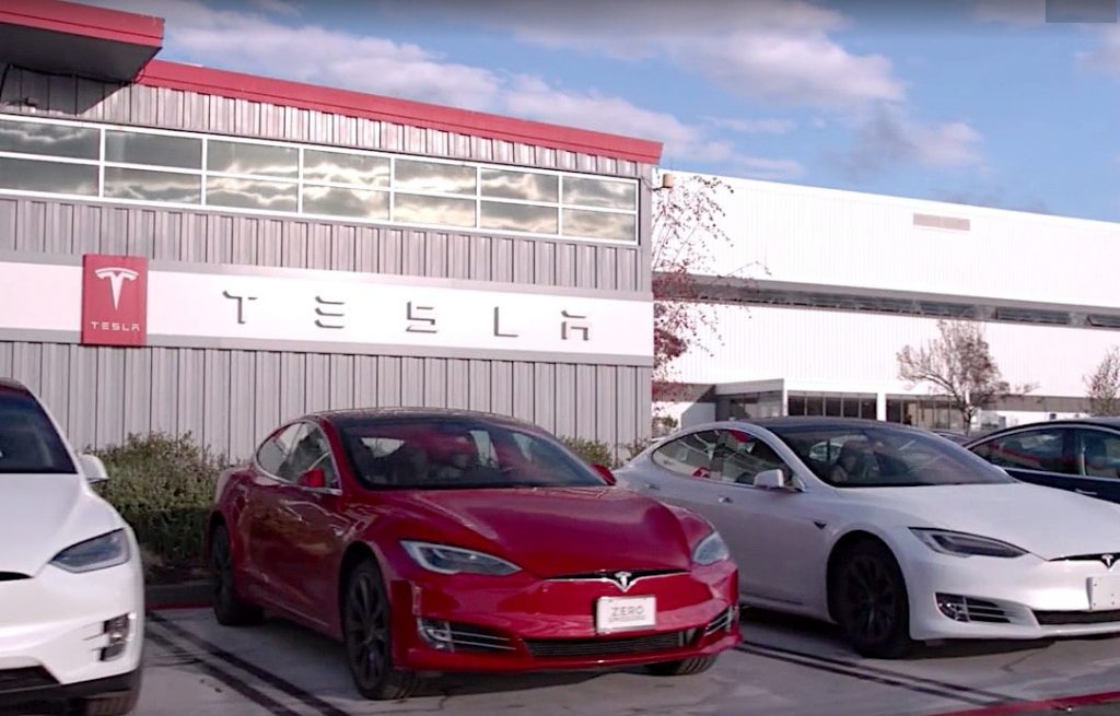 Frente de fábrica da Tesla 2018