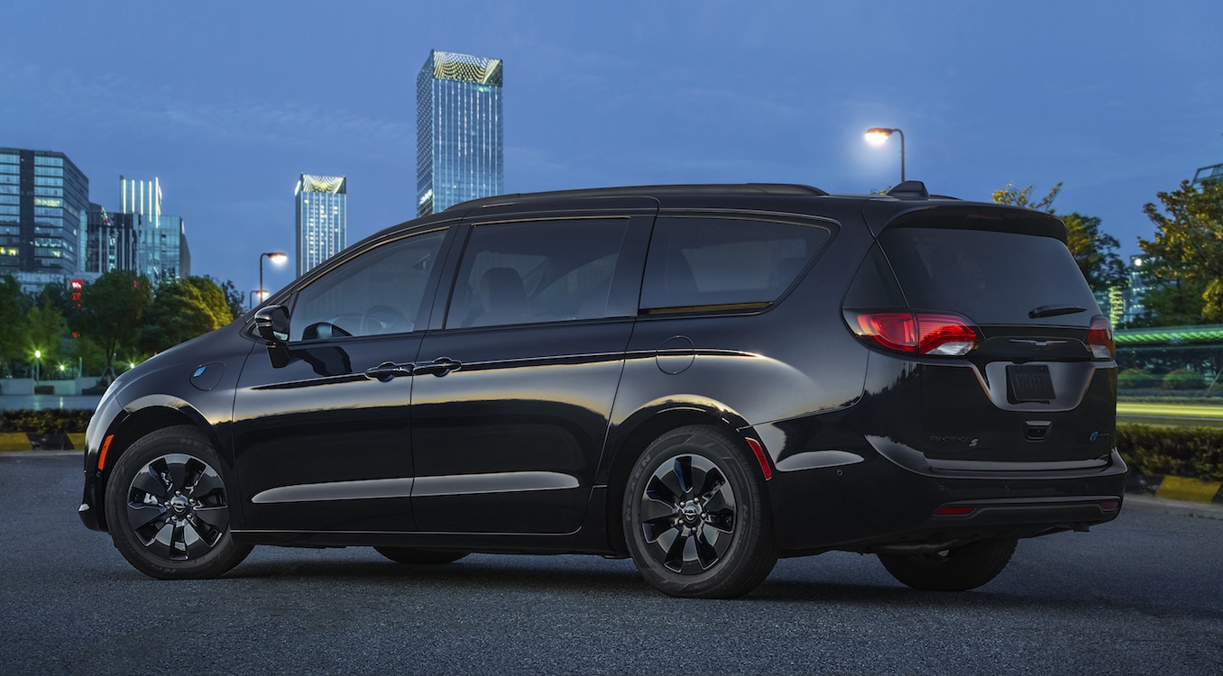 First Drive 2019 Chrysler Pacifica Hybrid Limited TheDetroitBureau