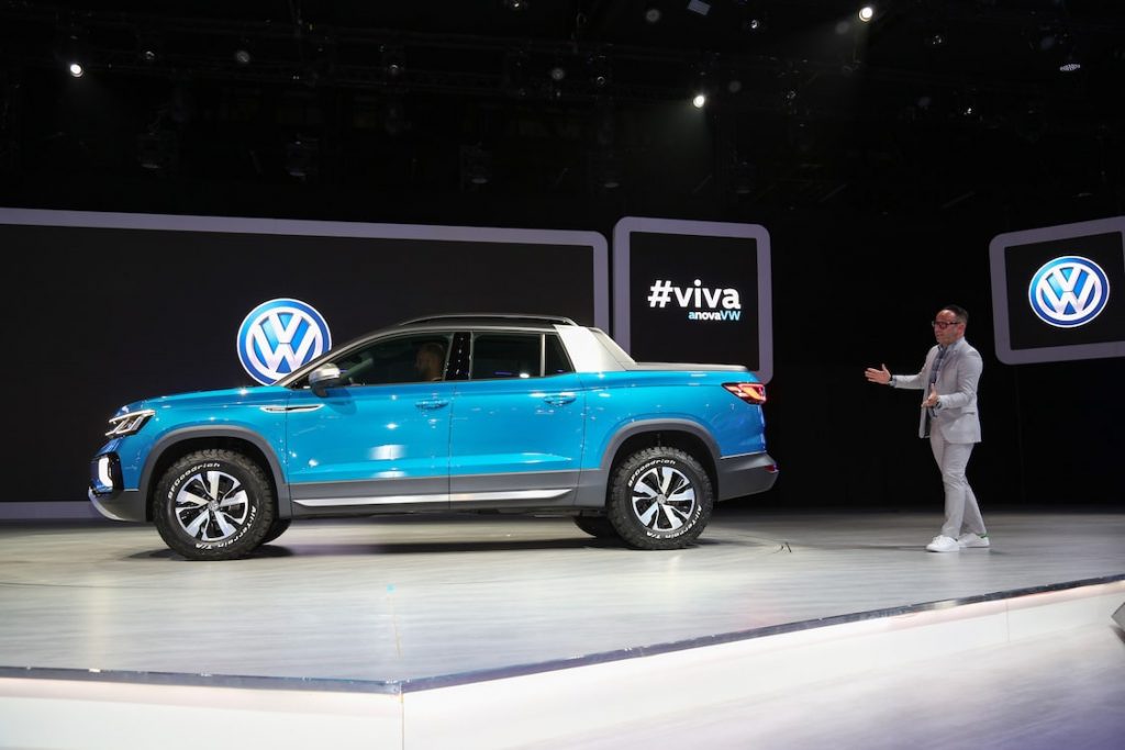 VW Tarok Concept pickup show