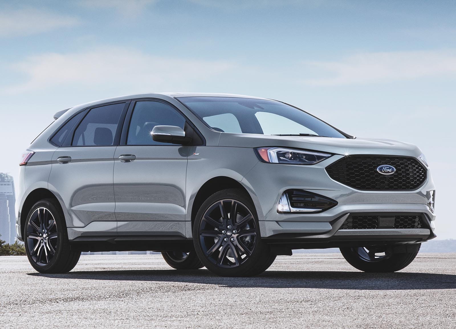 Ford Makes the 2020 Edge a Little Edgier with STLine
