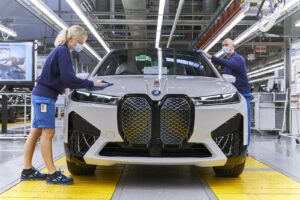 BMW iX - production plant