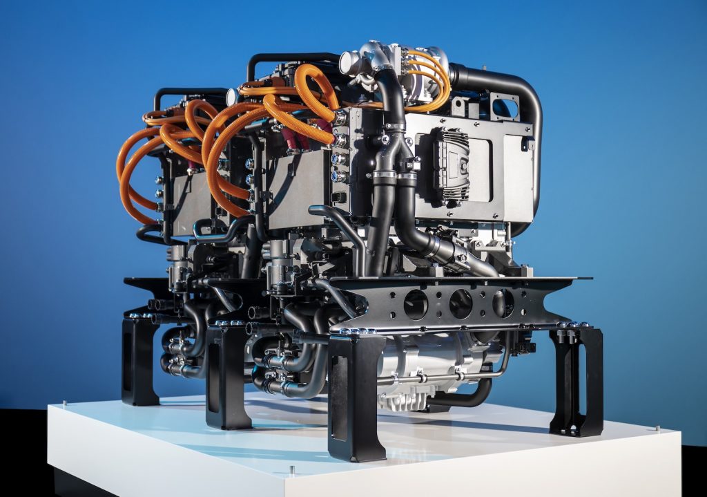 Daimler Volvo twin fuel cell powerplant