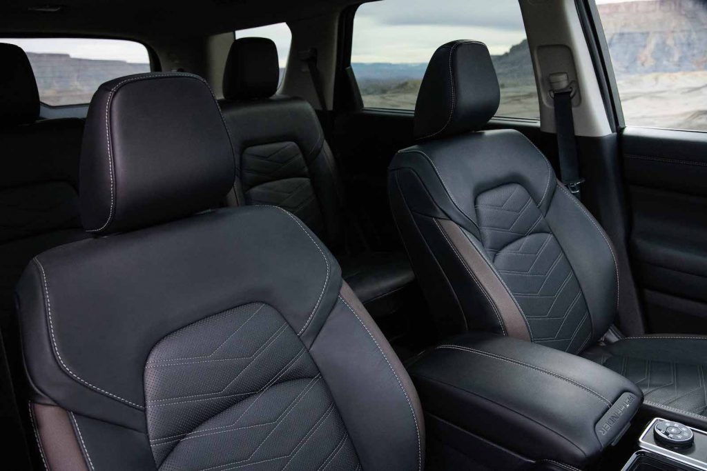 2022 Nissan Pathfinder seats