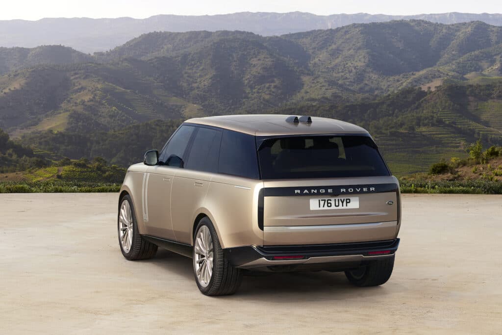 2022 Range Rover rear