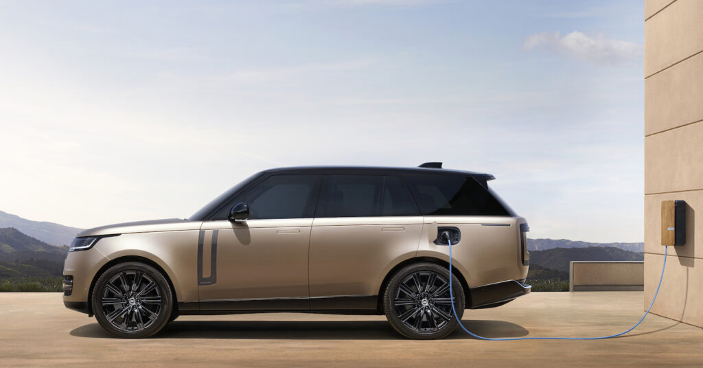 2022 Range Rover side charging