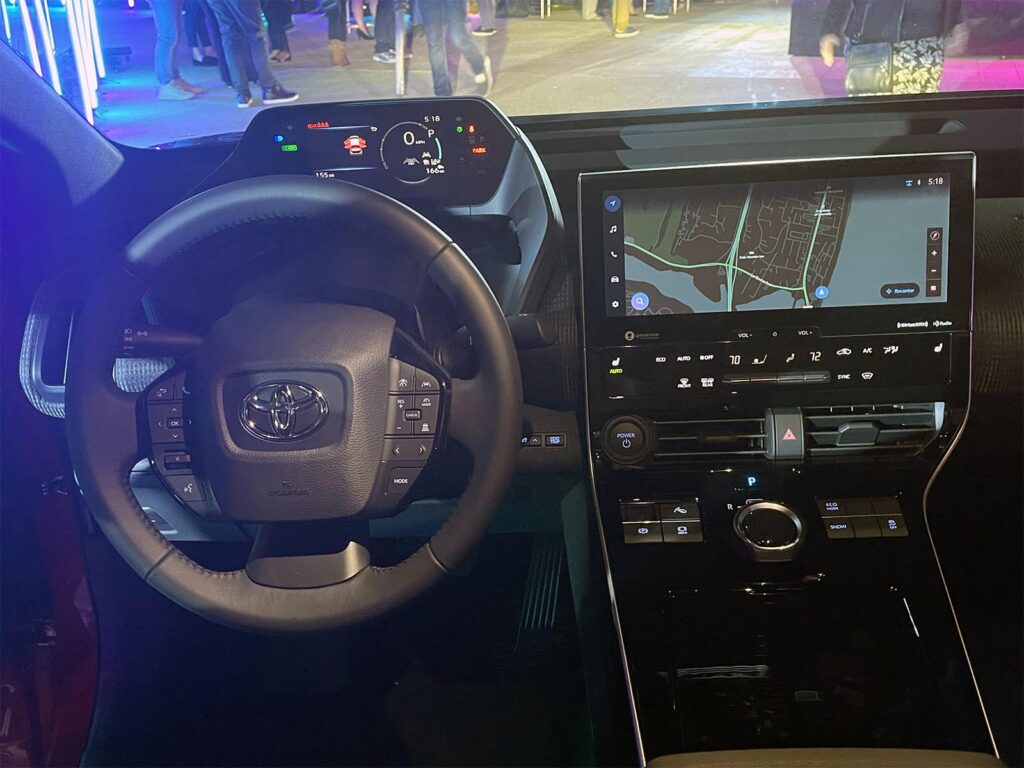 Toyota bZ4X - interior v1