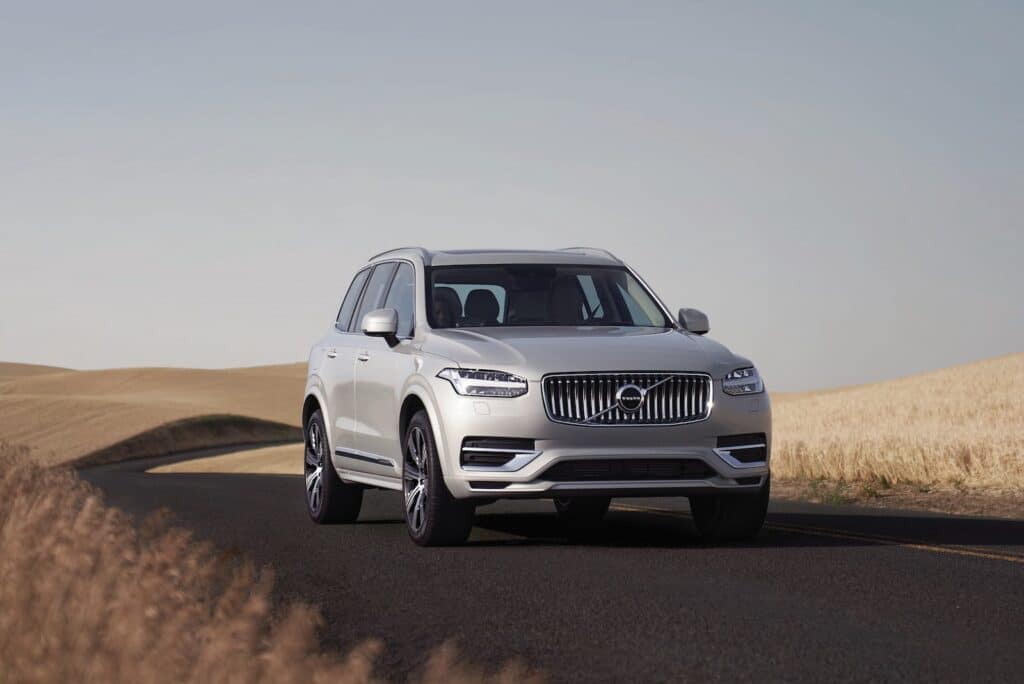 2021 Volvo XC90 Recharged T8 Inscription front