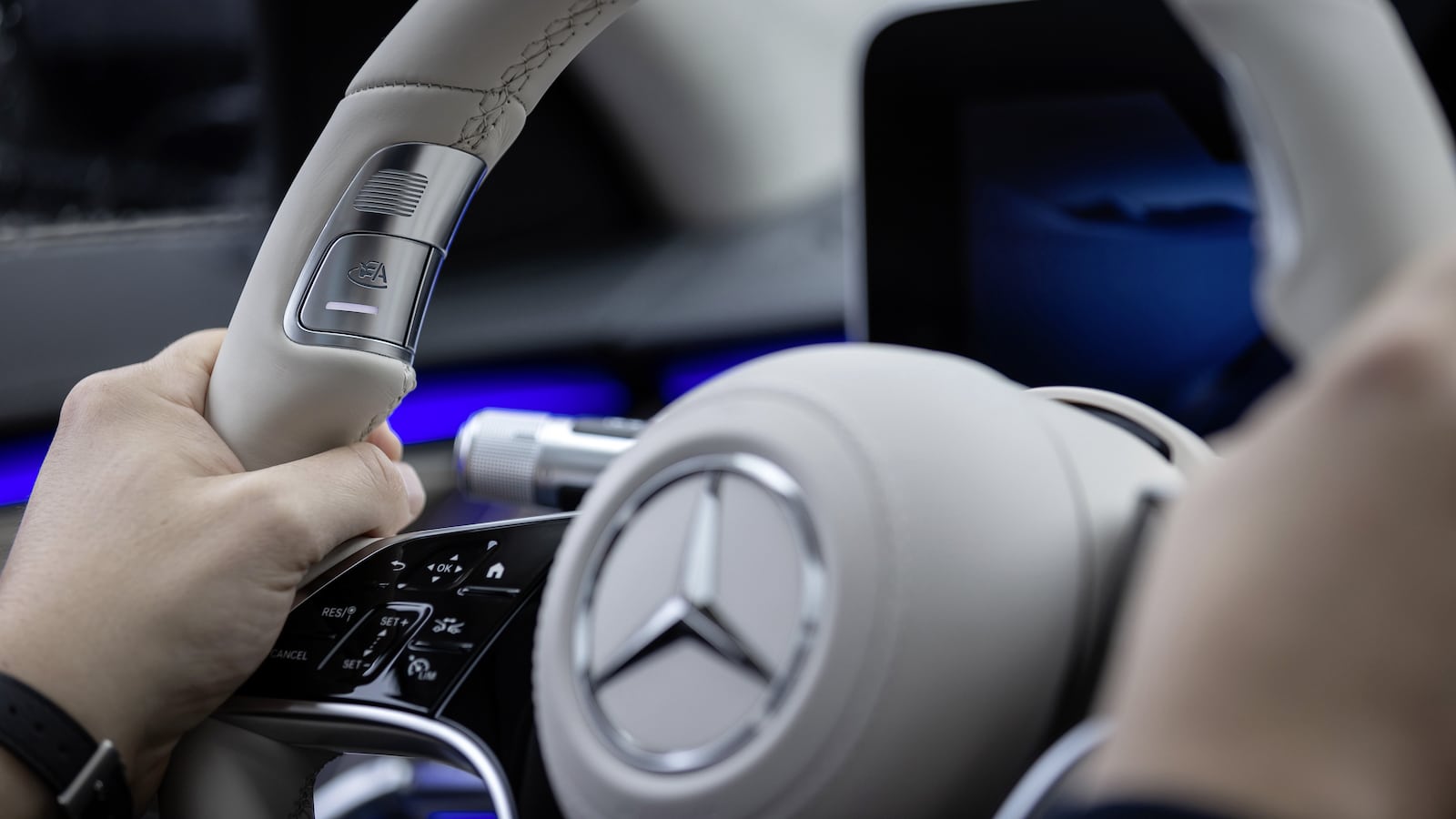 World’s Oldest Automaker Altering its Title to Mercedes-Benz Group AG