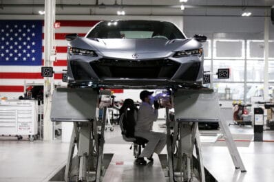 Acura NSX Type S worker under car