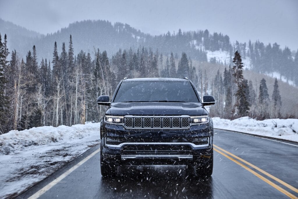 2022 Jeep Grand Wagoneer nose snow