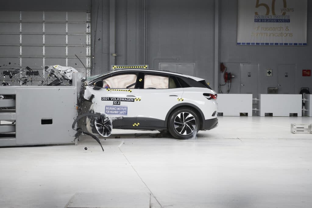 VW ID.4 IIHS front offset crash test 2022