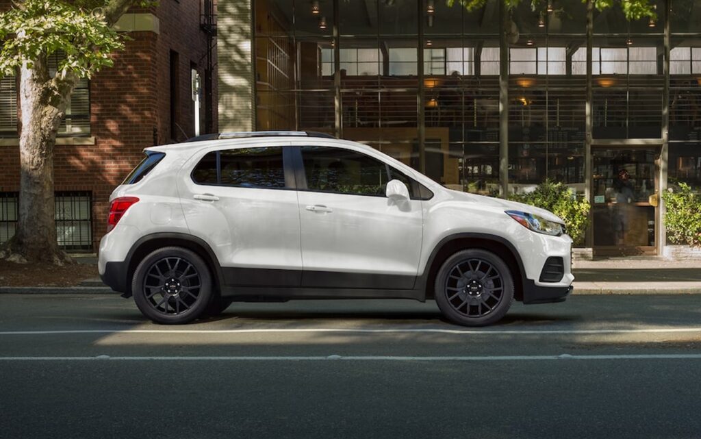 2022 Chevy Trax side