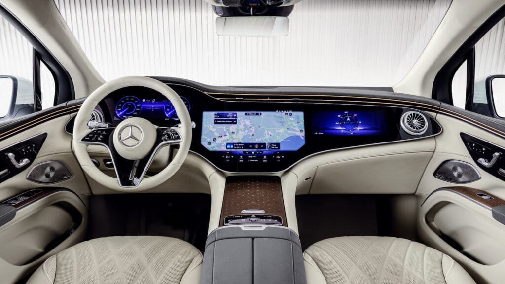 2023 Mercedes EQS SUV interior