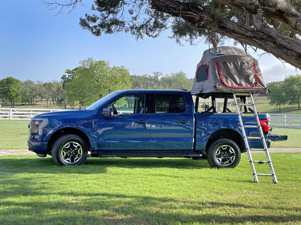 2022 Ford F-150 Lightning - with tent