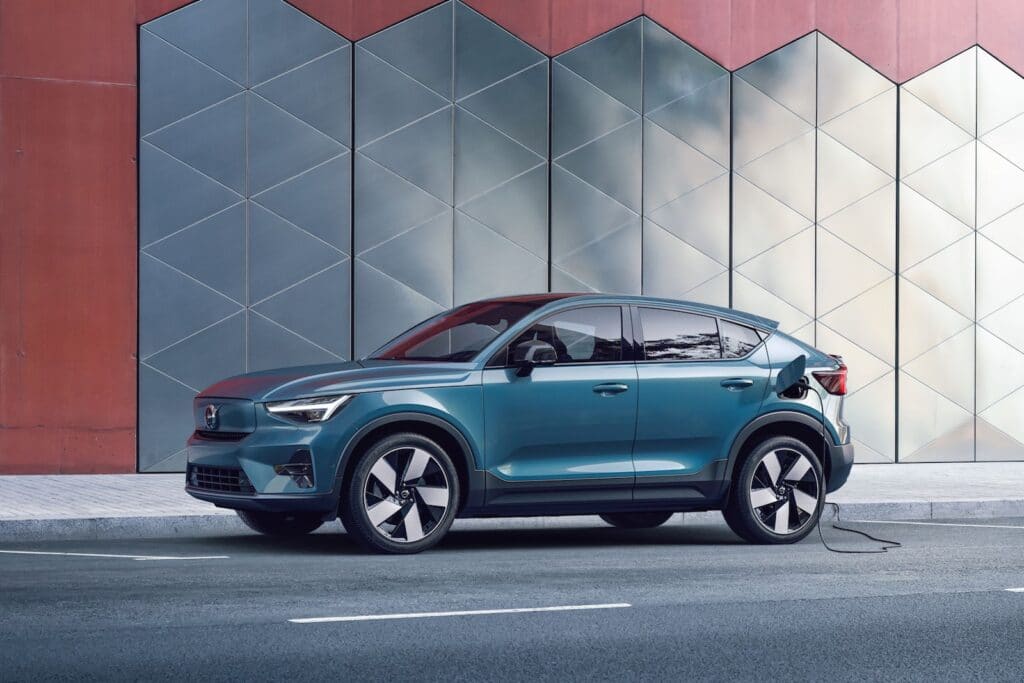 2023 Volvo C40 Recharge fjord blue charging
