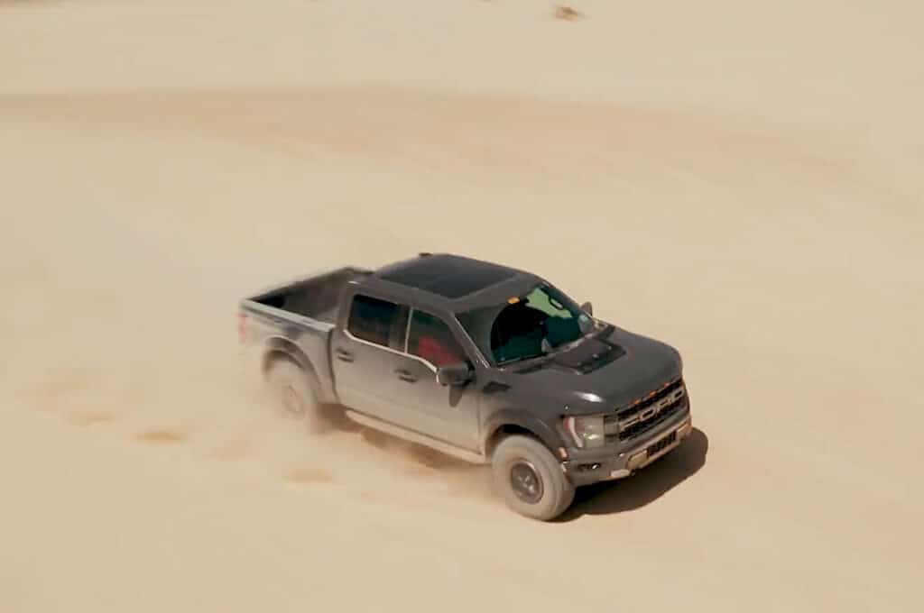 Ford F-150 Raptor R in sand driving