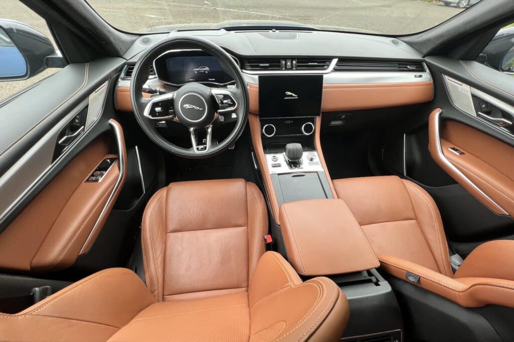 2022 Jaguar F-Pace R Dynamic S interior full