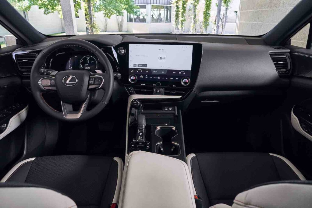 2022 Lexus NX 350h interior REL