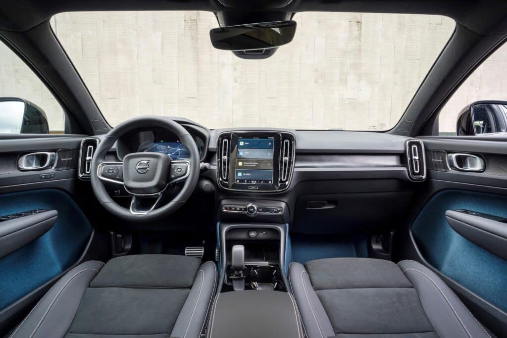 2022 Volvo C40 Recharge interior REL