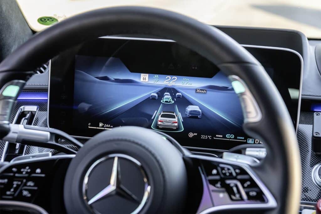 Mercedes Drive Pilot - Interior v2