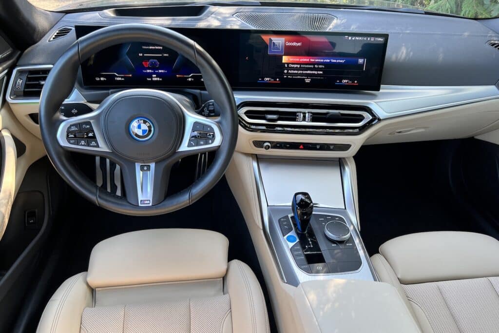 2022 BMW i4 eDrive40 interior