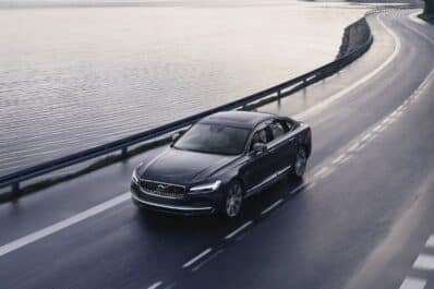 2022 Volvo S90 driving REL