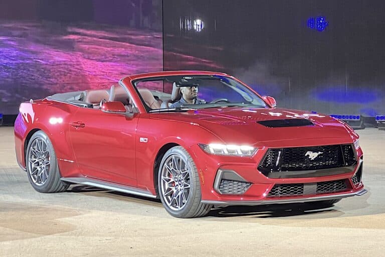 Dark Horse — Ford Reveals AllNew 7th Generation 2024 Mustang The