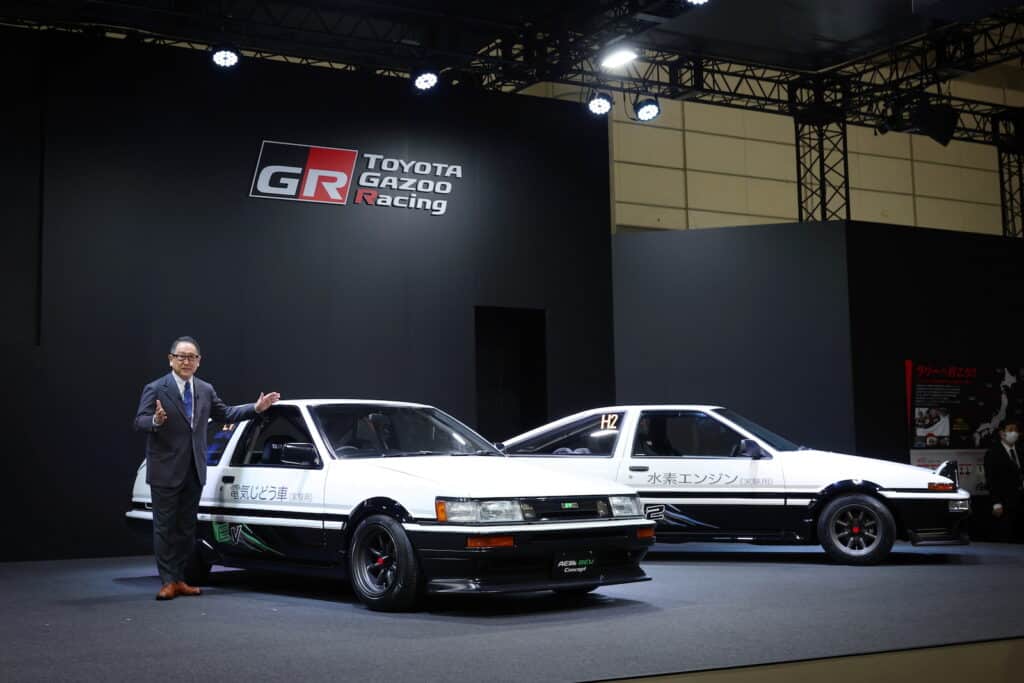 Toyoda with converted old cars at Tokyo Auto Salon REL