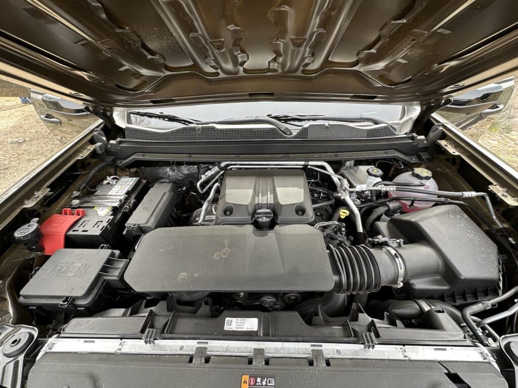 2023 Chevrolet Colorado engine