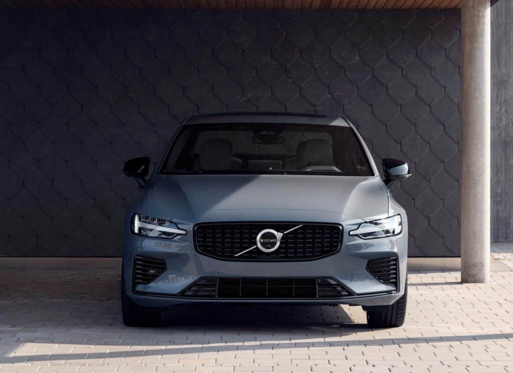 2023 Volvo S60 Recharge AWD nose REL
