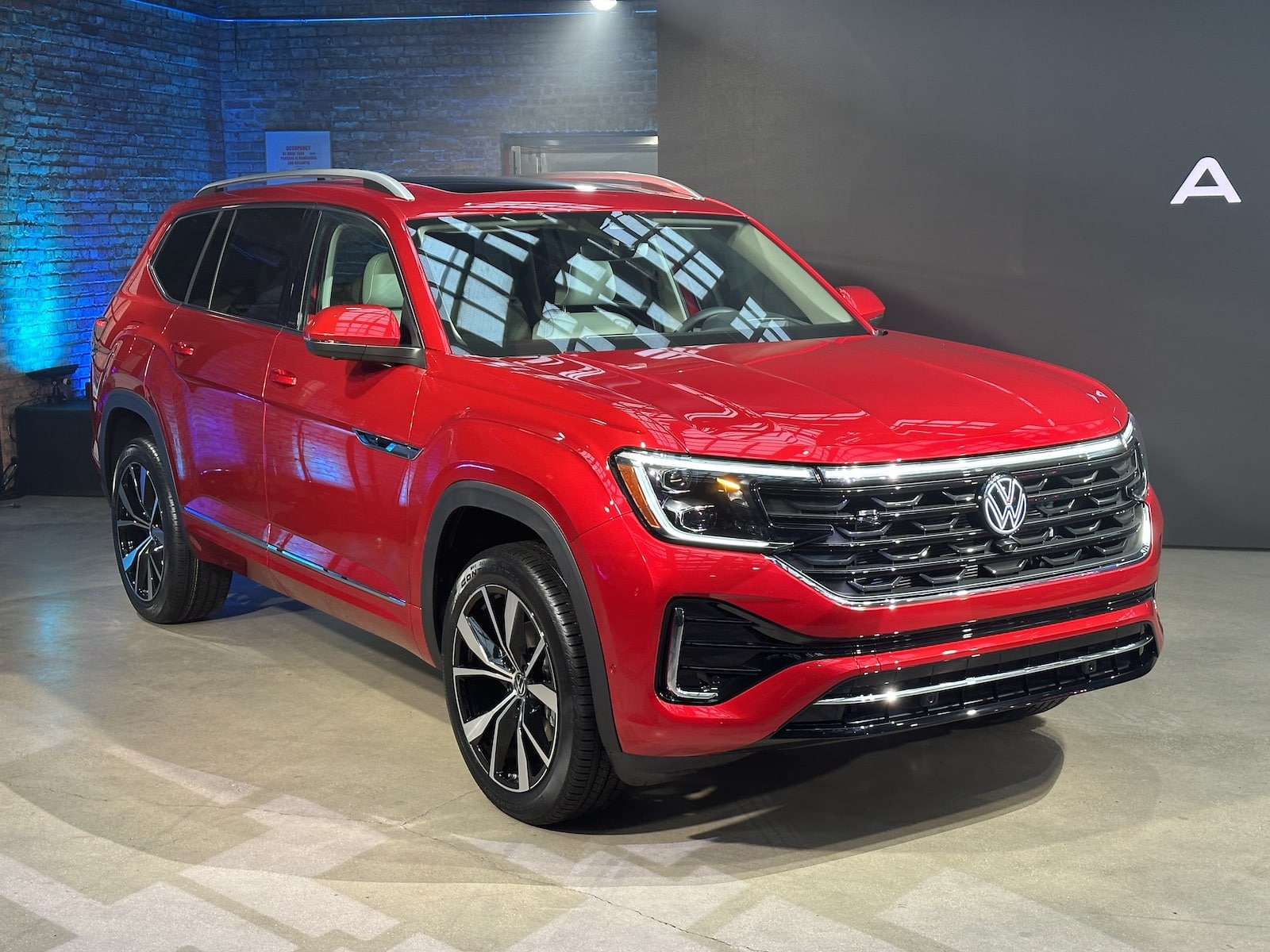 Volkswagen Unleashes 2024 Atlas, Atlas Cross Sport The Detroit Bureau
