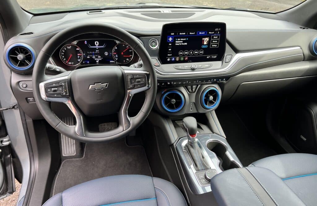 2023 Chevrolet Blazer RS AWD interior