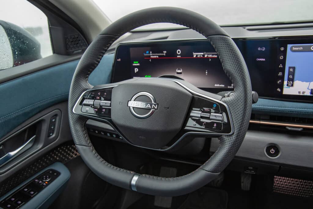 2023 Nissan ARIYA Platinum+ e-4ORCE steering wheel REL