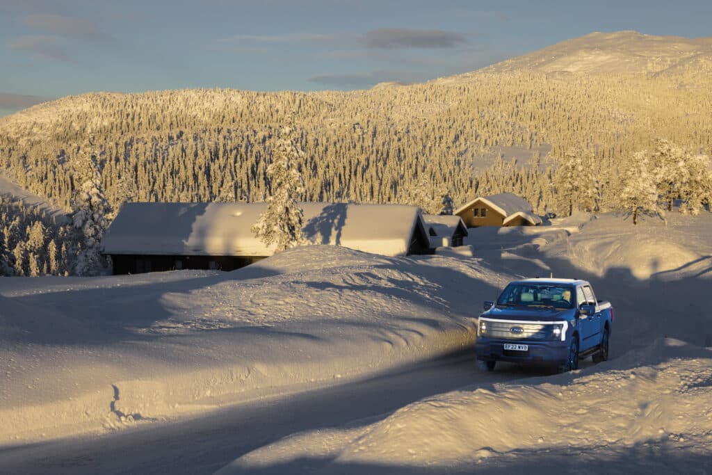 Ford Lightning driving in Norway REL