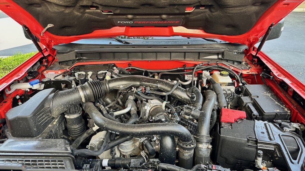 2023 Ford Bronco Raptor engine