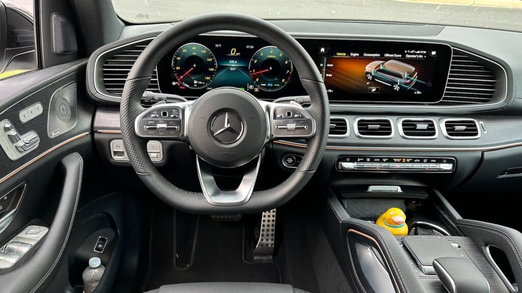 2023 Mercedes-Benz GLS 580 interior