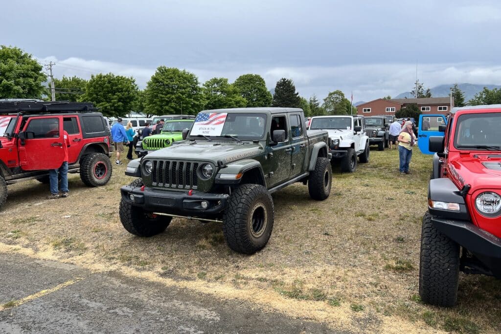 JJ23 Jeeps lined up to go