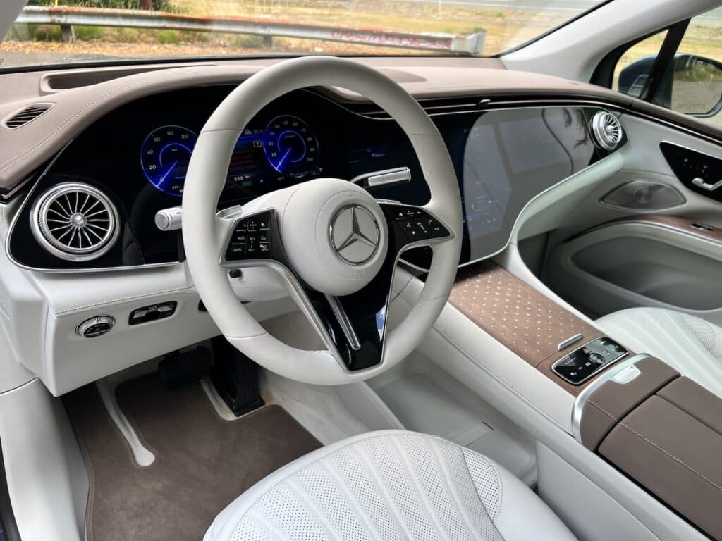 2023 Mercedes EQS 580 4Matic cockpit