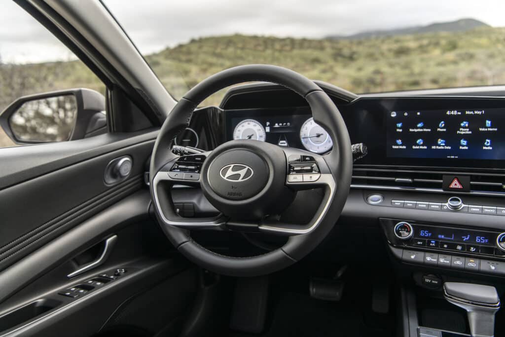 2024 Hyundai Elantra cockpit REL
