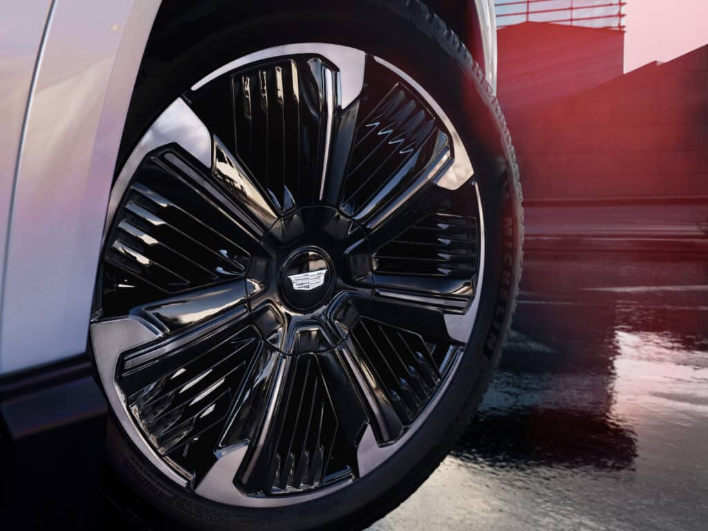 2025 Cadillac Escalade IQ tire REL